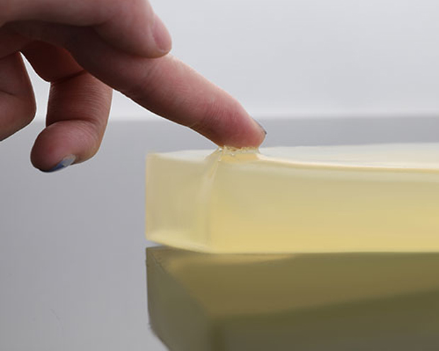 Hot Melt PSA Adhesive for Wet Tissue Lid